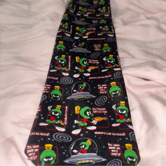 Lot of 3 Looney Tunes Mania Neck Ties - Picture 10 of 13